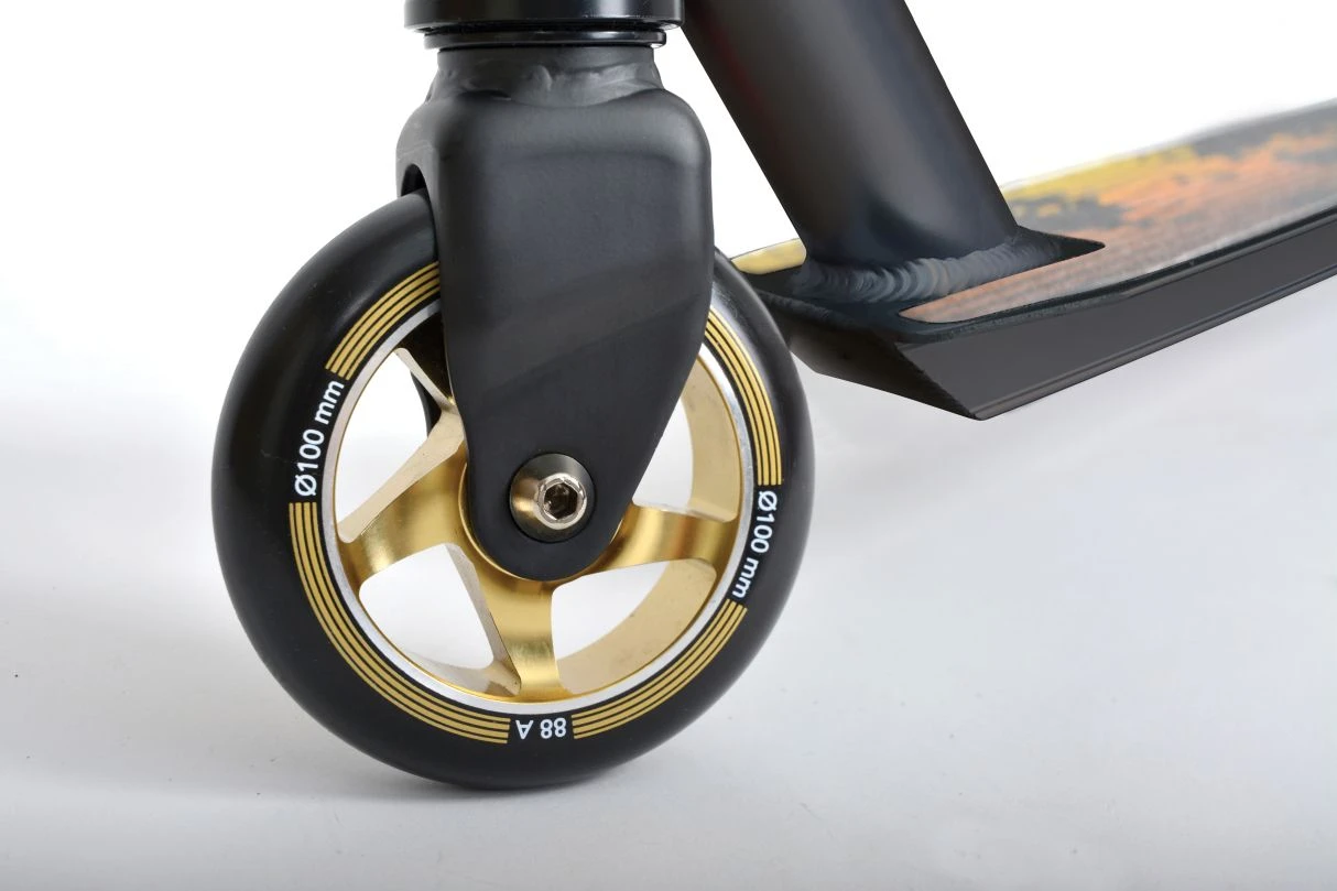 Schildkröt® Stunt Scooter Untwist Fire 8 Schildkröt® Stunt Scooter Untwist Fire - Image 6