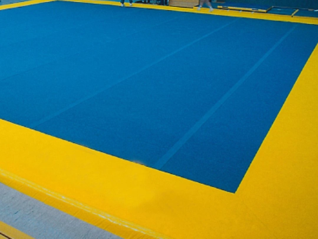 Umrandungsteppich Mit Schürze Gelb 3 Umrandungsteppich Mit Schürze Gelb