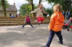 Springseil Gummitwist 11 Springseil Gummitwist -Hoka Sports Gear Shop G4224 B01 ecommerce