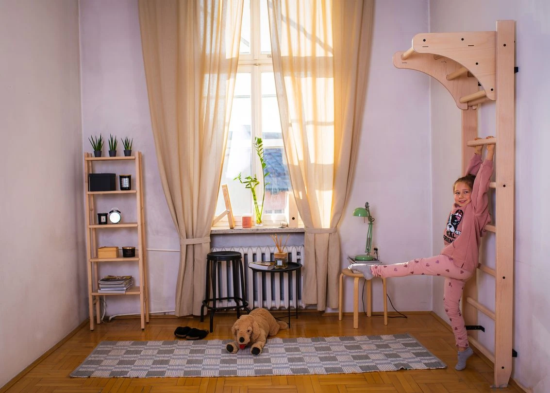 BenchK® Sprossenwand 111 Mit Klimmzugbügel 6 BenchK® Sprossenwand 111 Mit Klimmzugbügel - Image 4