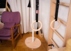 BenchK® Sprossenwand 111 Mit Klimmzugbügel, Seil Und Ringen 12 BenchK® Sprossenwand 111 Mit Klimmzugbügel, Seil Und Ringen -Hoka Sports Gear Shop K2352 A02 ecommerce