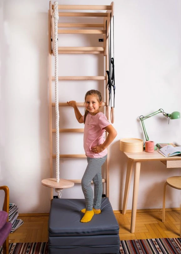 BenchK® Sprossenwand 111 Mit Klimmzugbügel, Seil Und Ringen 7 BenchK® Sprossenwand 111 Mit Klimmzugbügel, Seil Und Ringen - Image 5