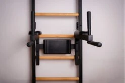 BenchK® Sprossenwand 723B Mit Klimmzugstange, Dip-Bügel & Trainingsbank -Hoka Sports Gear Shop K2372 A05 ecommerce