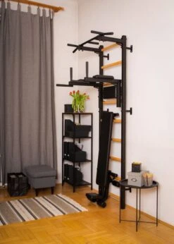 BenchK® Sprossenwand 723B Mit Klimmzugstange, Dip-Bügel & Trainingsbank -Hoka Sports Gear Shop K2372 A11 ecommerce