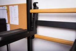 BenchK® Sprossenwand 523B Mit Klimmzugstange, Dip-Bügel & Trainingsbank 23 BenchK® Sprossenwand 523B Mit Klimmzugstange, Dip-Bügel & Trainingsbank -Hoka Sports Gear Shop K2388 A07 ecommerce