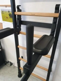 BenchK® Sprossenwand 523B Mit Klimmzugstange, Dip-Bügel & Trainingsbank 27 BenchK® Sprossenwand 523B Mit Klimmzugstange, Dip-Bügel & Trainingsbank -Hoka Sports Gear Shop K2388 A11 ecommerce