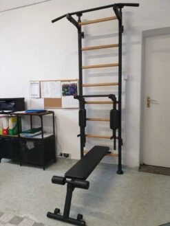 BenchK® Sprossenwand 523B Mit Klimmzugstange, Dip-Bügel & Trainingsbank 28 BenchK® Sprossenwand 523B Mit Klimmzugstange, Dip-Bügel & Trainingsbank -Hoka Sports Gear Shop K2388 A12 ecommerce