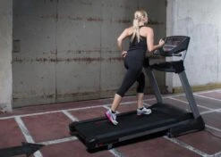 U.N.O.® Fitness Laufband LTX4 Pro -Hoka Sports Gear Shop K7850 B00 ecommerce