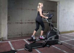 U.N.O.® FITNESS Crosstrainer XE 5.1 -Hoka Sports Gear Shop K7854 B00 ecommerce