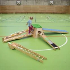 Erzi® Center Piece Parcours 19 Erzi® Center Piece Parcours -Hoka Sports Gear Shop P7750 B07 ecommerce