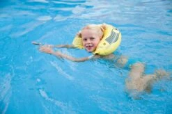 SCHWIMMI® Schwimmkragen 28 SCHWIMMI® Schwimmkragen -Hoka Sports Gear Shop W2405 B02 ecommerce