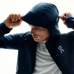 On Running On Weather Jacket Men's 27 On Running On Weather Jacket Men's -Hoka Sports Gear Shop 055256 247 4
