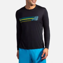 Brooks Distance Graphic Long Sleeve Men's 29 Brooks Distance Graphic Long Sleeve Men's -Hoka Sports Gear Shop 056816 032 1