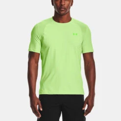 Under Armour Iso-Chill Run Short Sleeve Men's -Hoka Sports Gear Shop 056878 162 1