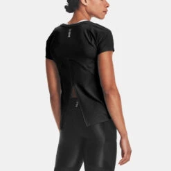 Under Armour Iso-Chill Run Short Sleeve Women's 14 Under Armour Iso-Chill Run Short Sleeve Women's -Hoka Sports Gear Shop 056880 001 2