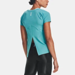 Under Armour Iso-Chill Run Short Sleeve Women's 18 Under Armour Iso-Chill Run Short Sleeve Women's -Hoka Sports Gear Shop 056880 476 2