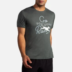 Brooks Distance Graphic Short Sleeve Men's -Hoka Sports Gear Shop 056934 338 1