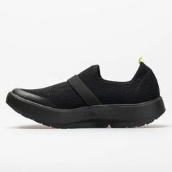 OOFOS OOmg Low Women's Black/Black 9 OOFOS OOmg Low Women's Black/Black -Hoka Sports Gear Shop 630882 1