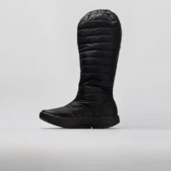 OOFOS Oomg Boot Women's Black/Black 9 OOFOS Oomg Boot Women's Black/Black -Hoka Sports Gear Shop 630956 1