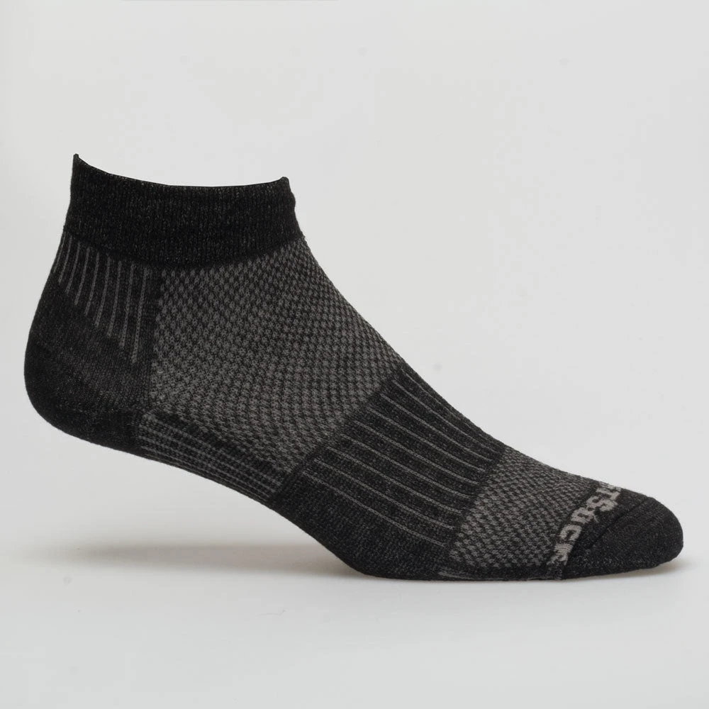 WrightSock Double Layer Coolmesh II Low Cut Socks 10 WrightSock Double Layer Coolmesh II Low Cut Socks - Image 8