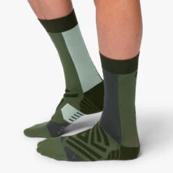 On Running On High Socks Men's -Hoka Sports Gear Shop 651103 072 1