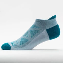 Wrightsock Run Luxe Single Layer Tab Socks 9 Wrightsock Run Luxe Single Layer Tab Socks -Hoka Sports Gear Shop 651295 460 1