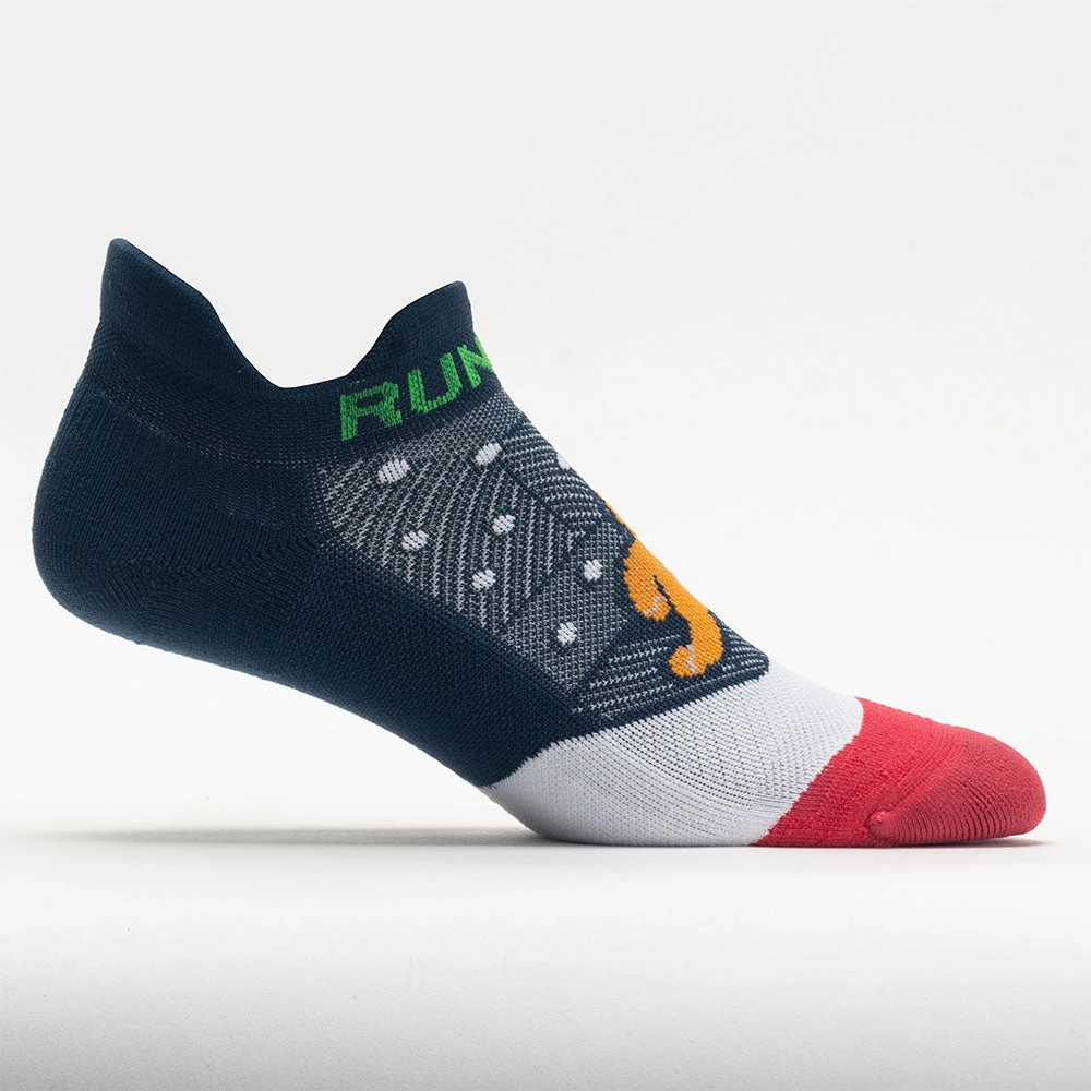 Feetures Elite Light Cushion No Show Tab Gingerbread Edition Socks 5 Feetures Elite Light Cushion No Show Tab Gingerbread Edition Socks - Image 3