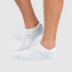 On Running On Performance Low Sock Men's -Hoka Sports Gear Shop 651304 817 1