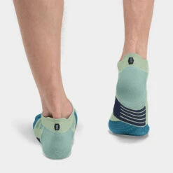 On Running On Performance Low Sock Men's -Hoka Sports Gear Shop 651304 819 2
